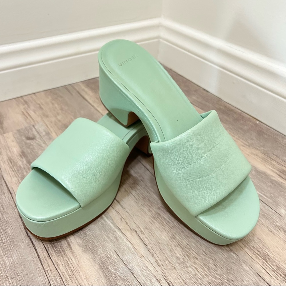 VINCE Margo Green 1-1/2" Platform Sandal Open Heel 8.5